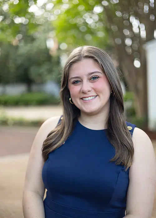 Charlie Beth Pruett Headshot