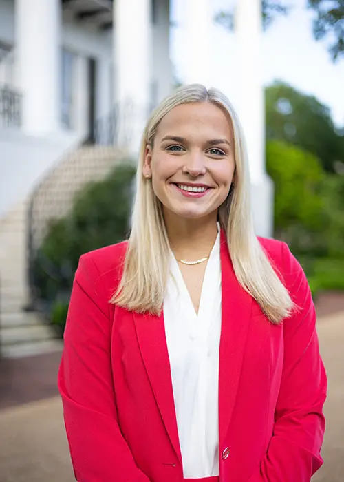 Lucy Bonhaus Headshot