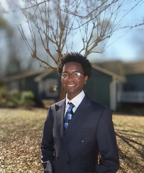 Akaree Barbour Headshot