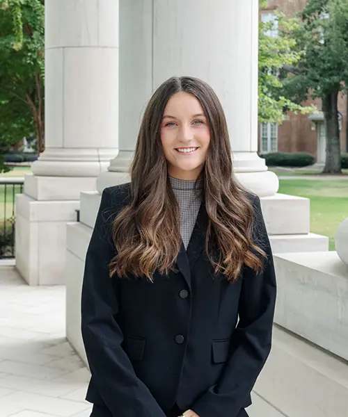 Ashley Jaeger Headshot
