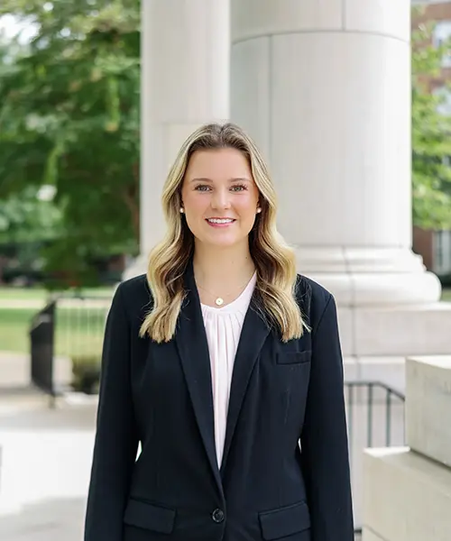 Catherine Price Headshot