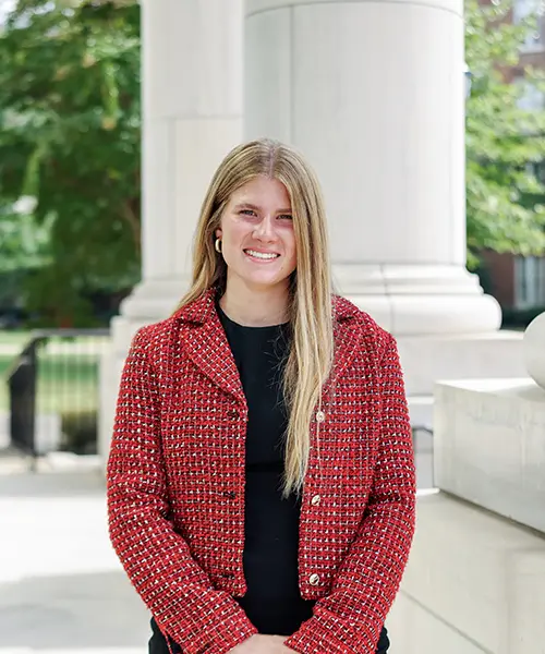 Julia Grisaffe Headshot