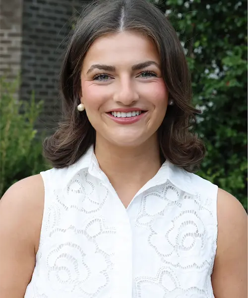 Madelyn Herwig Headshot