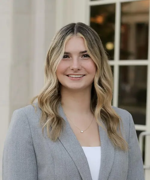 Stephanie Morris Headshot